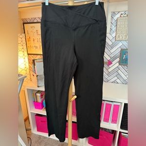Jockey Bootcut Black Flare Leggings/Yoga Pants with cross waist Size L